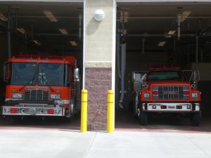 Engine 432 and Tender 435 at the Perry Hi-Way Hose Company.