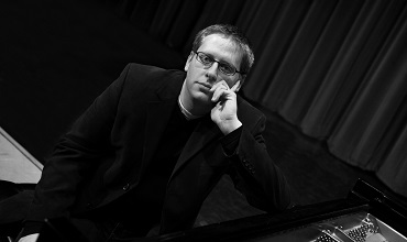 Nicholas Phillips, D.M.A., pictured above, will be conducting a piano Masterclass for students.